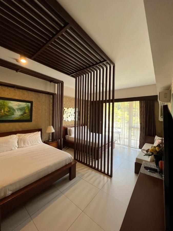 Bonel Condo At Pico De Loro Cutad Exteriör bild