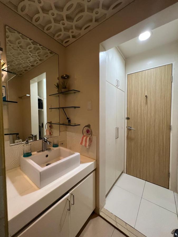 Bonel Condo At Pico De Loro Cutad Exteriör bild